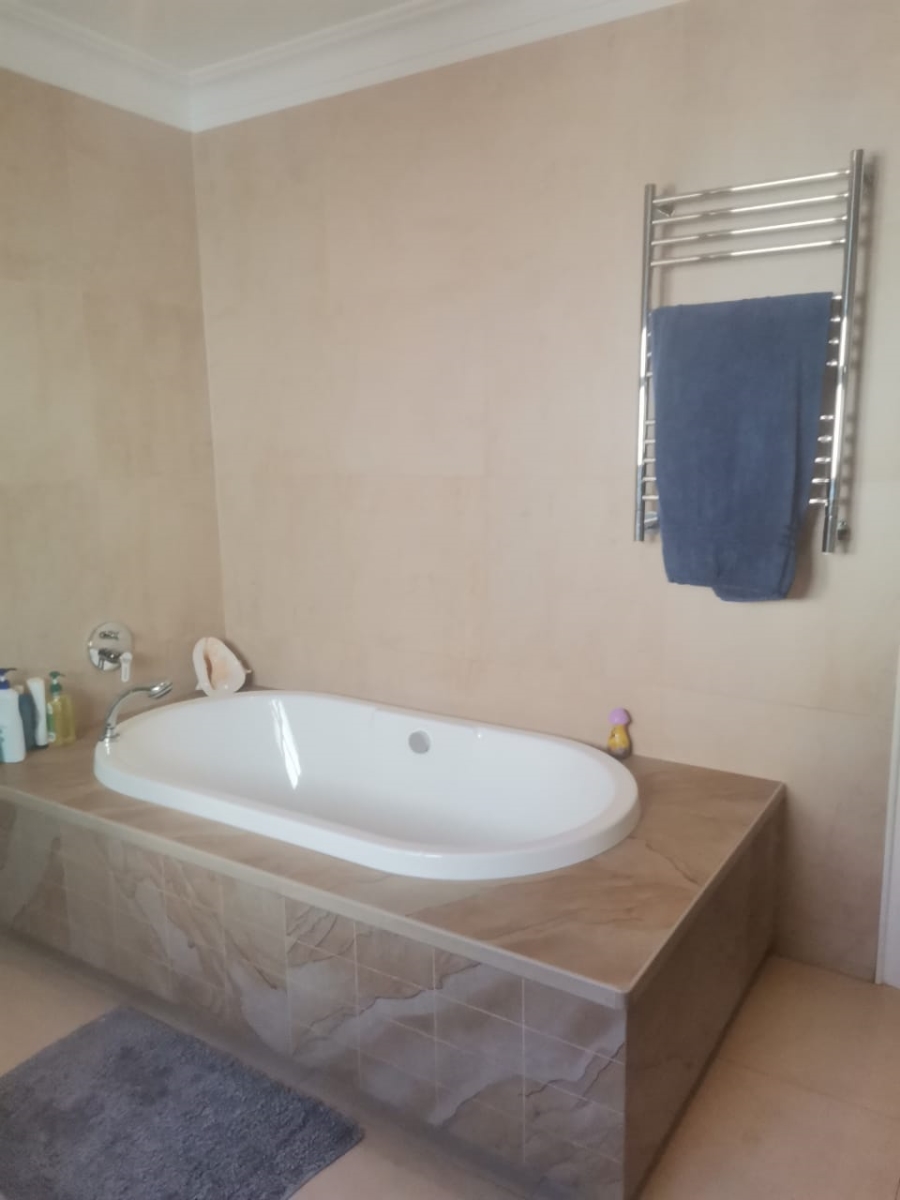 4 Bedroom Property for Sale in Durban North KwaZulu-Natal