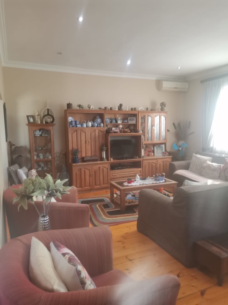 4 Bedroom Property for Sale in Durban North KwaZulu-Natal