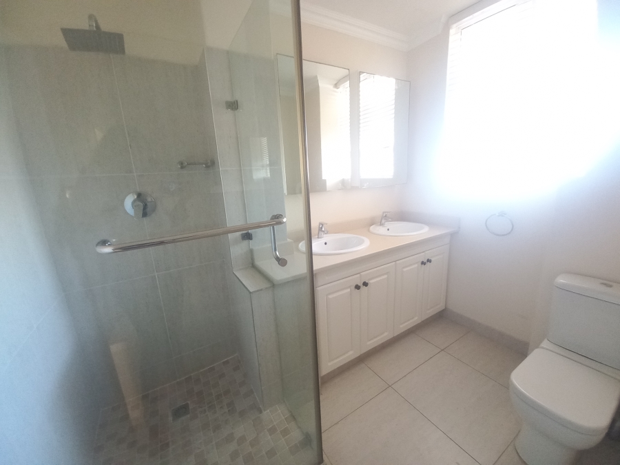 2 Bedroom Property for Sale in Umhlanga KwaZulu-Natal