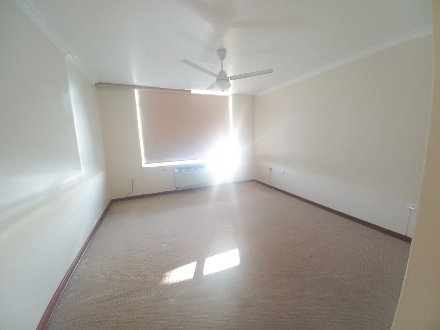 2 Bedroom Property for Sale in Umhlanga KwaZulu-Natal
