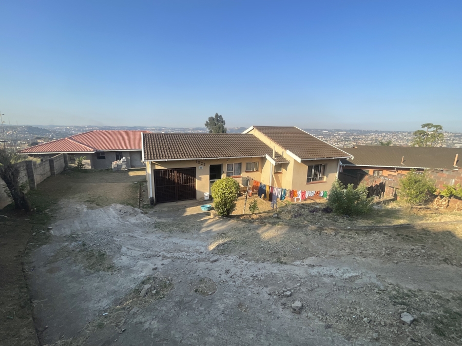 3 Bedroom Property for Sale in Kwamashu KwaZulu-Natal