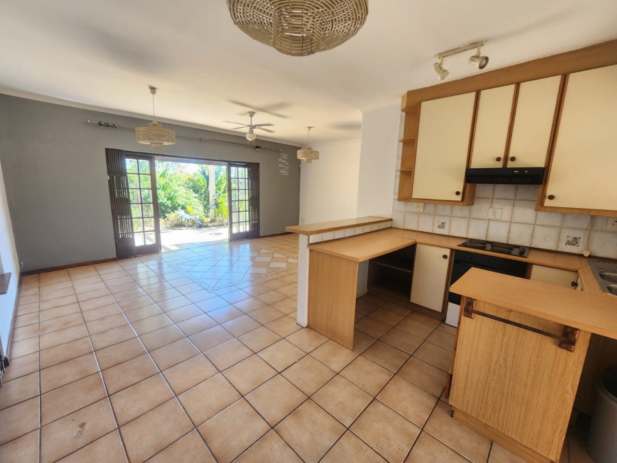 To Let 2 Bedroom Property for Rent in Kloof KwaZulu-Natal