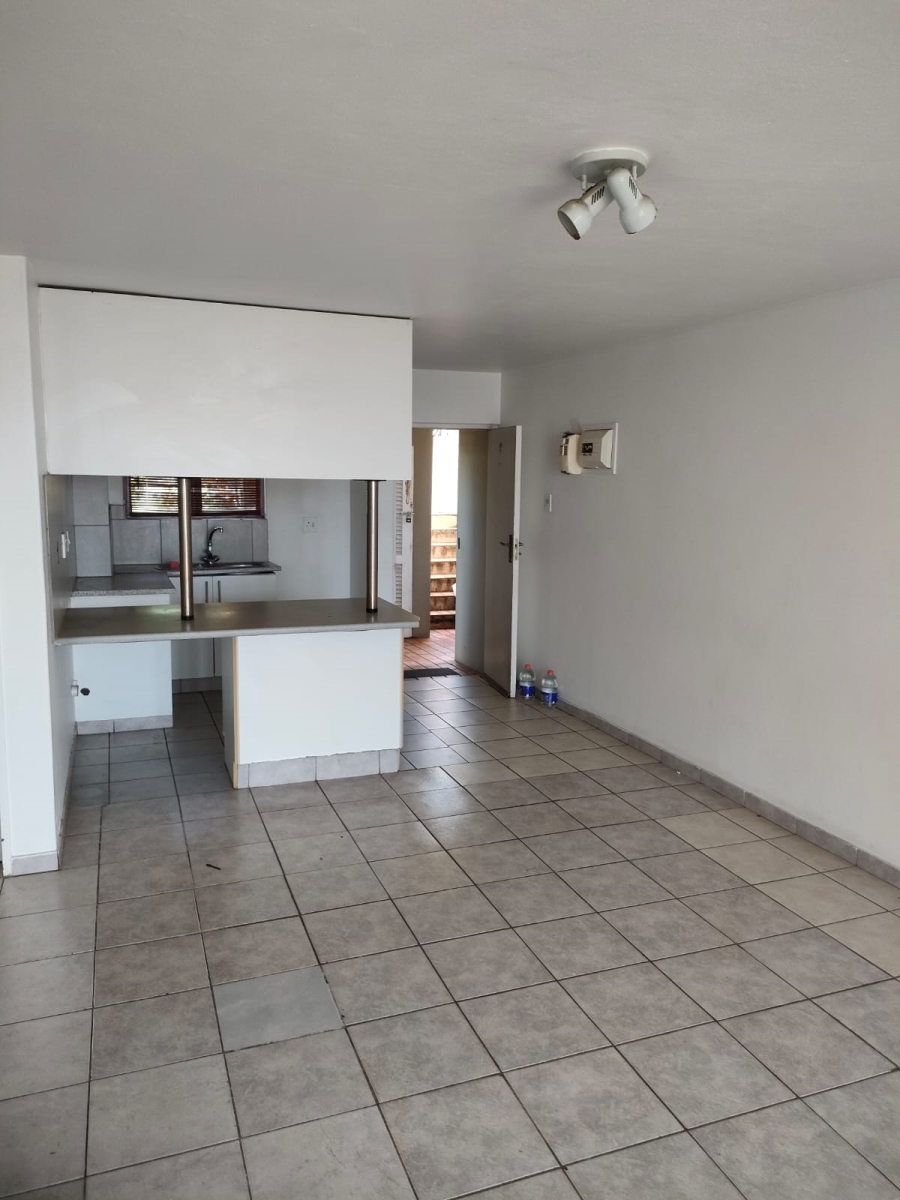 2 Bedroom Property for Sale in La Mercy KwaZulu-Natal