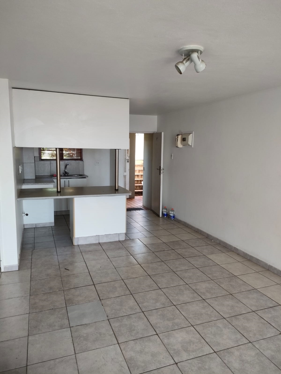 2 Bedroom Property for Sale in La Mercy KwaZulu-Natal