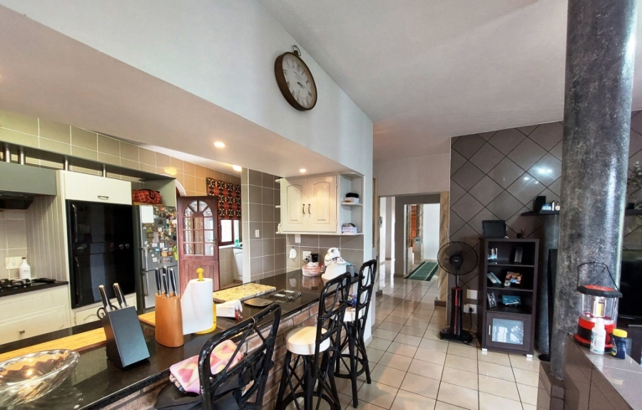 5 Bedroom Property for Sale in Ramsgate KwaZulu-Natal