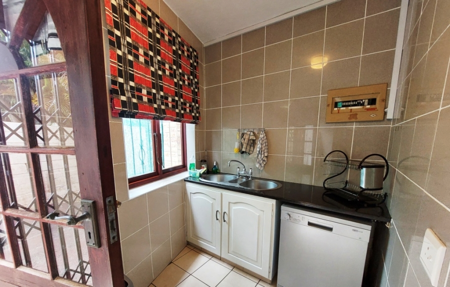 5 Bedroom Property for Sale in Ramsgate KwaZulu-Natal