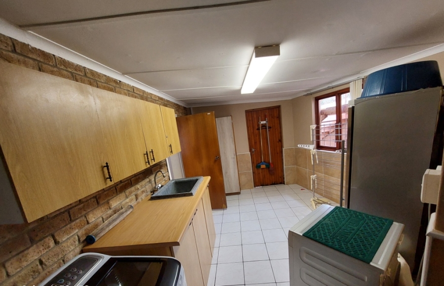 5 Bedroom Property for Sale in Ramsgate KwaZulu-Natal