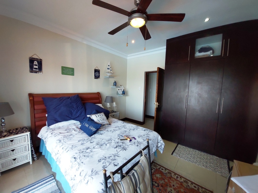 6 Bedroom Property for Sale in Uvongo KwaZulu-Natal