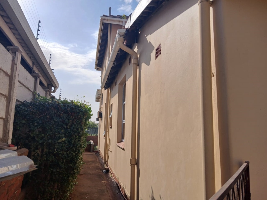 5 Bedroom Property for Sale in Glenwood KwaZulu-Natal