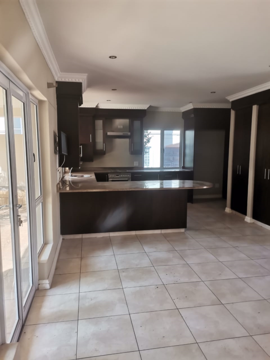 4 Bedroom Property for Sale in Umhlanga KwaZulu-Natal