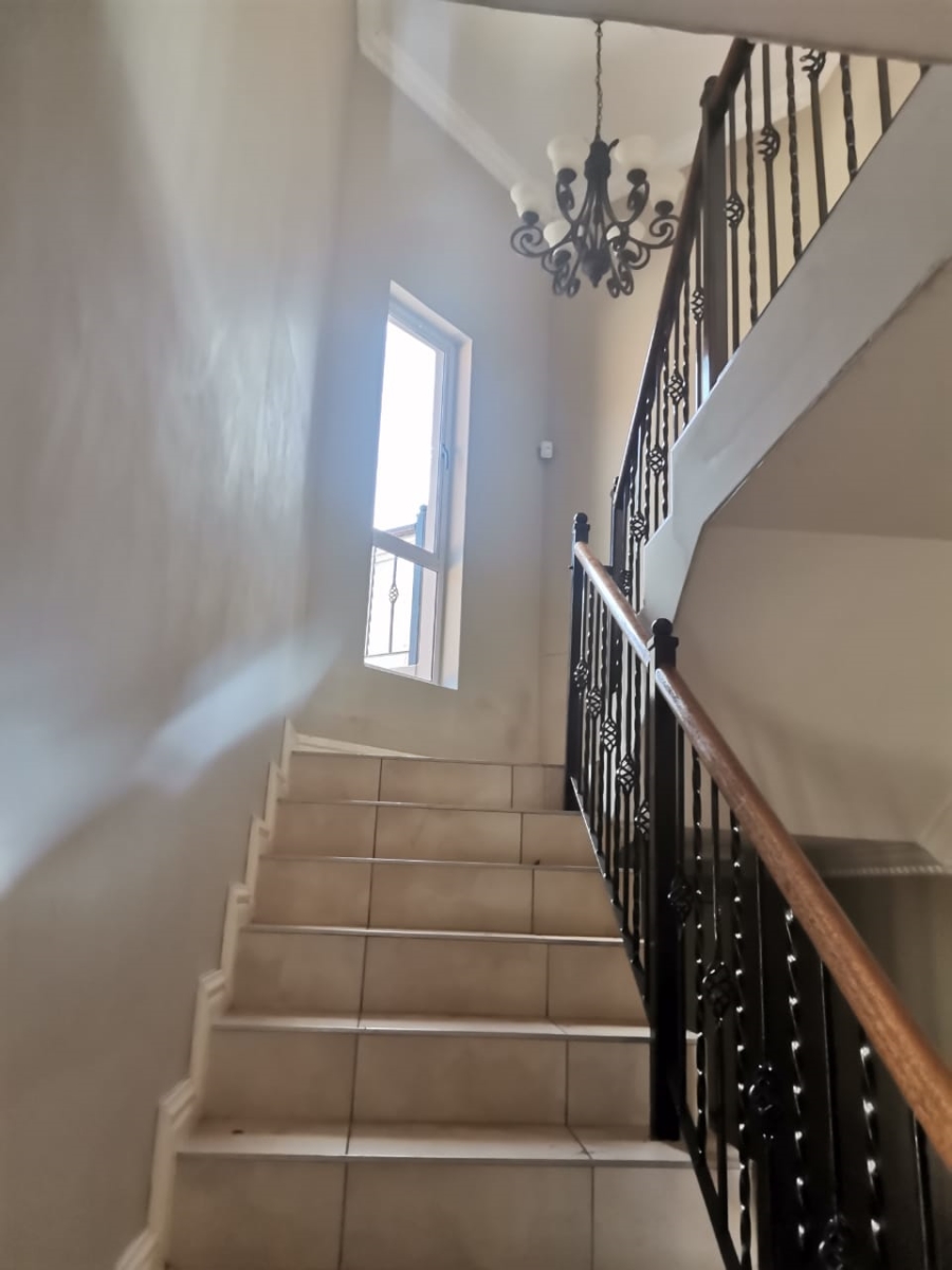 4 Bedroom Property for Sale in Umhlanga KwaZulu-Natal
