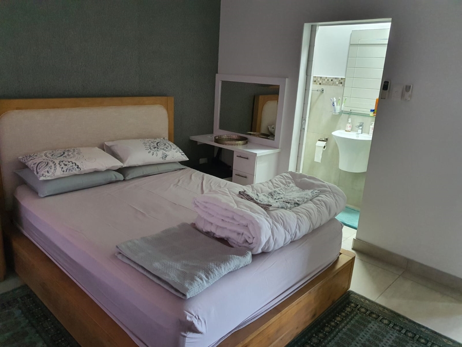 2 Bedroom Property for Sale in Umhlanga Ridge KwaZulu-Natal