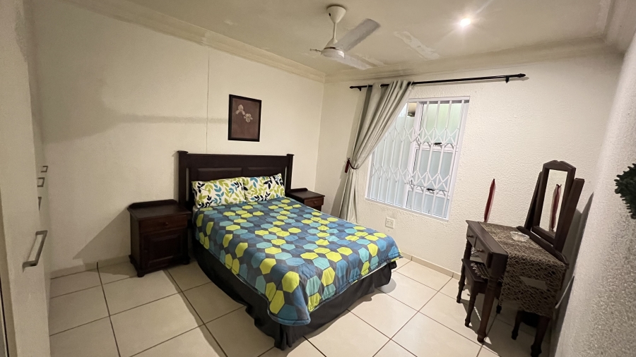 To Let 1 Bedroom Property for Rent in Margate KwaZulu-Natal