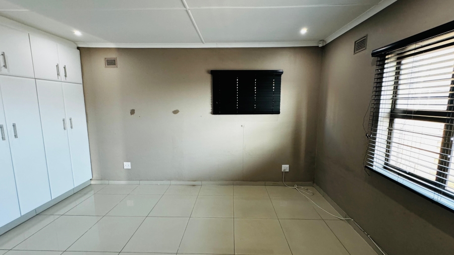 4 Bedroom Property for Sale in Bluff KwaZulu-Natal