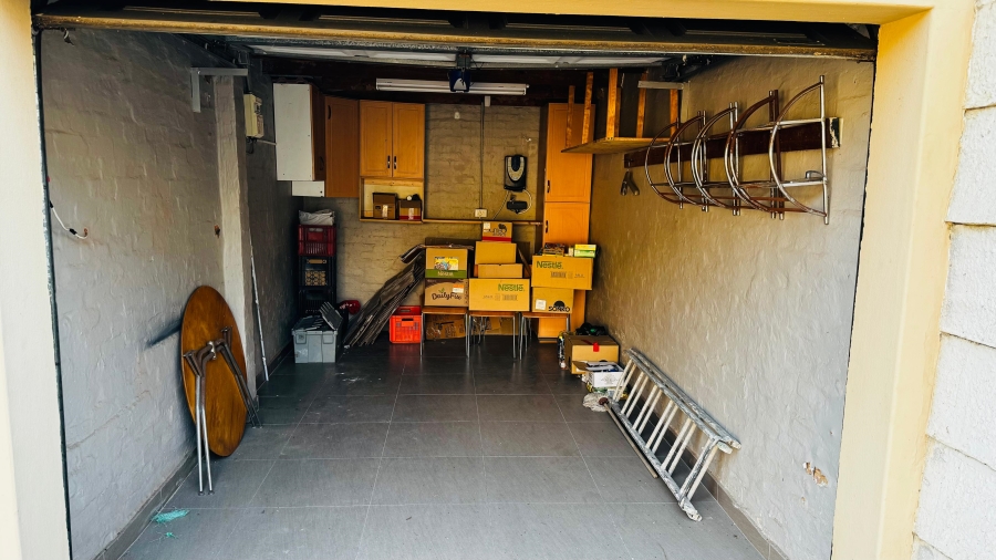 4 Bedroom Property for Sale in Bluff KwaZulu-Natal