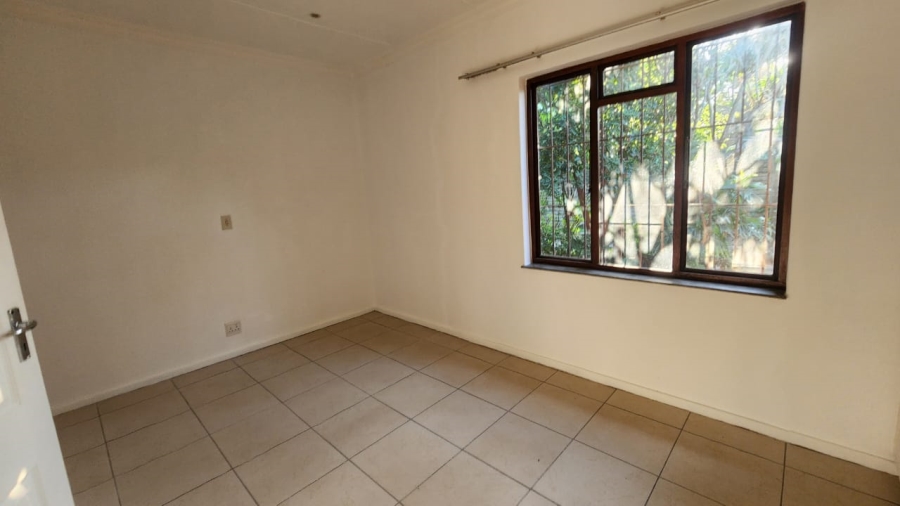 6 Bedroom Property for Sale in Uvongo KwaZulu-Natal