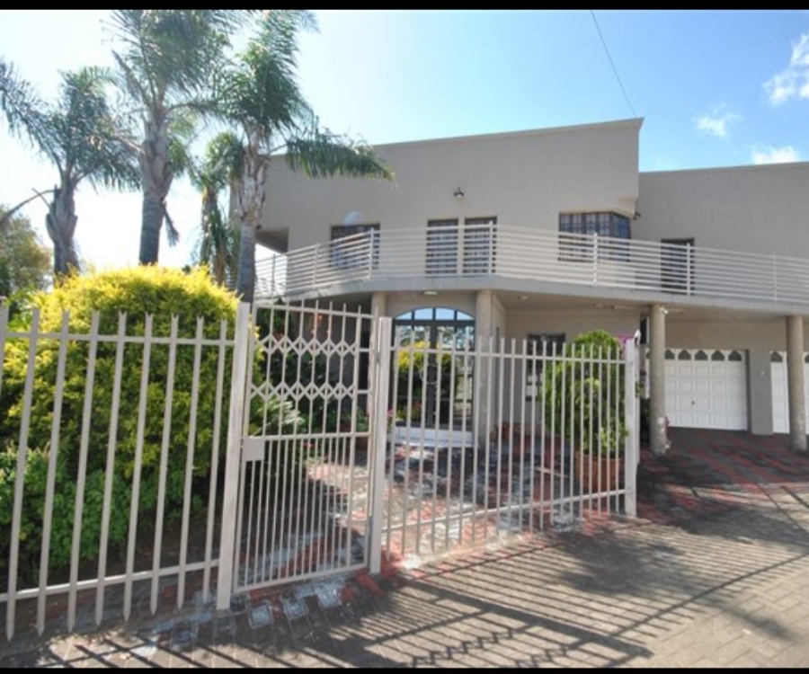 5 Bedroom Property for Sale in Newcastle KwaZulu-Natal