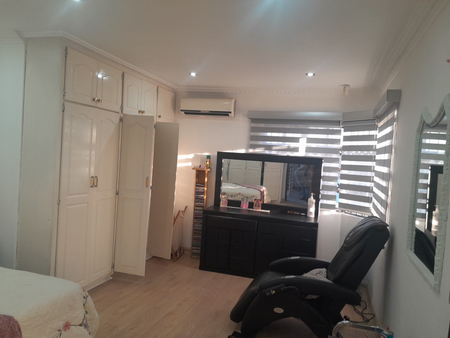 5 Bedroom Property for Sale in Newcastle KwaZulu-Natal