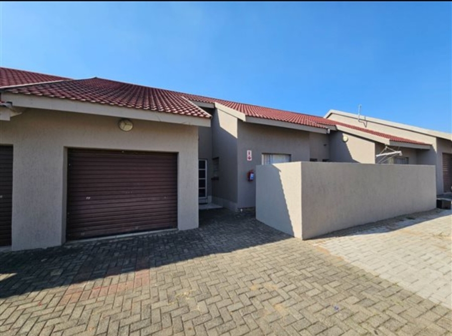 5 Bedroom Property for Sale in Newcastle KwaZulu-Natal