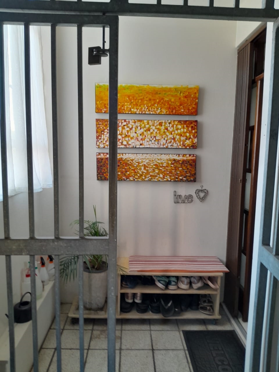 2 Bedroom Property for Sale in Morningside KwaZulu-Natal