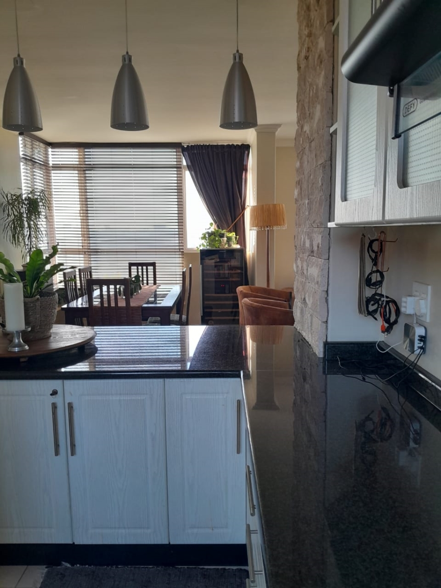 2 Bedroom Property for Sale in Morningside KwaZulu-Natal