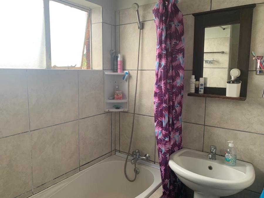 2 Bedroom Property for Sale in Empangeni Central KwaZulu-Natal