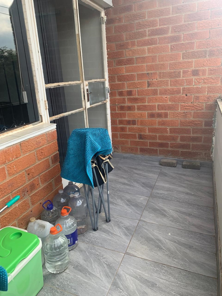 2 Bedroom Property for Sale in Empangeni Central KwaZulu-Natal