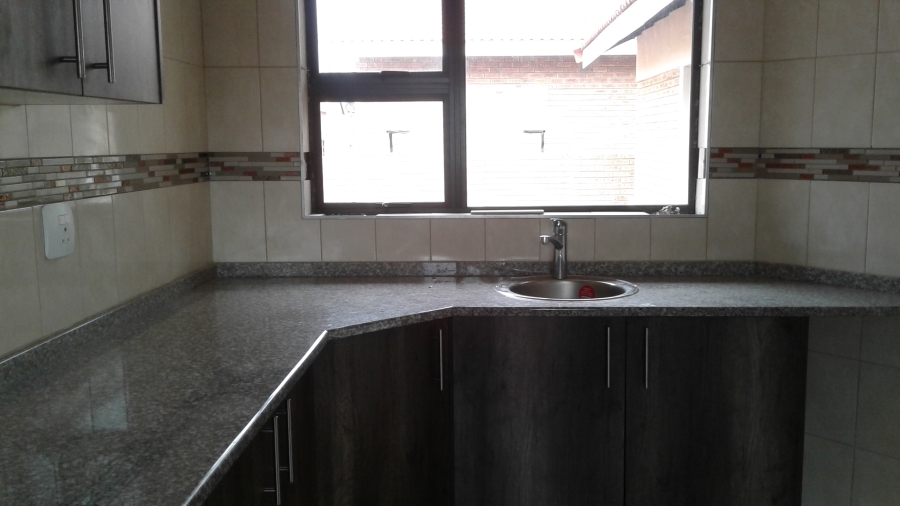 To Let 3 Bedroom Property for Rent in Pioneer Park KwaZulu-Natal