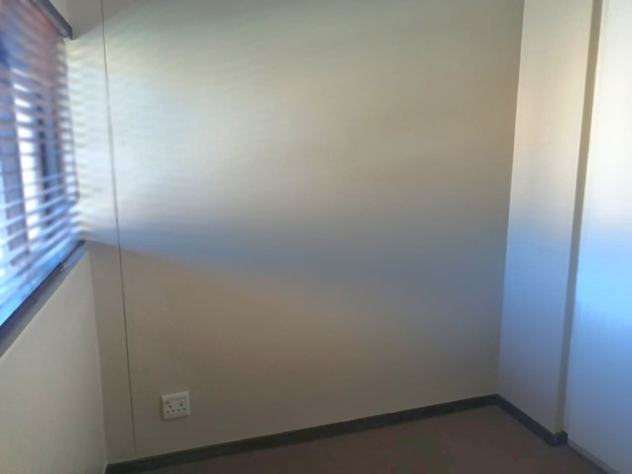 2 Bedroom Property for Sale in Sherwood KwaZulu-Natal