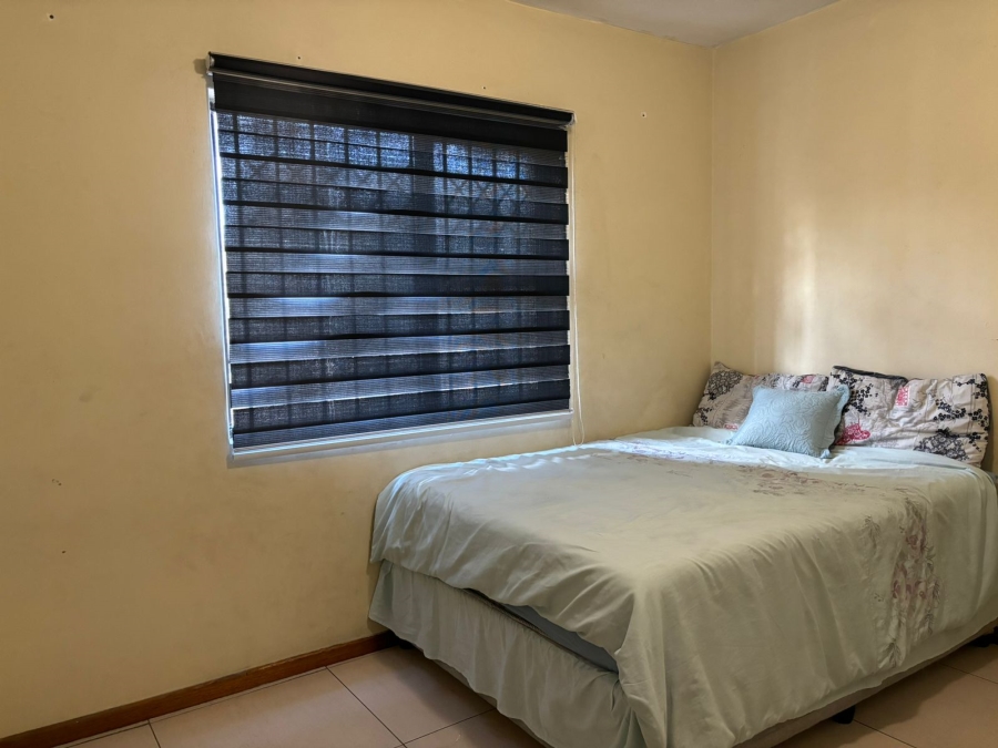 2 Bedroom Property for Sale in Montclair KwaZulu-Natal