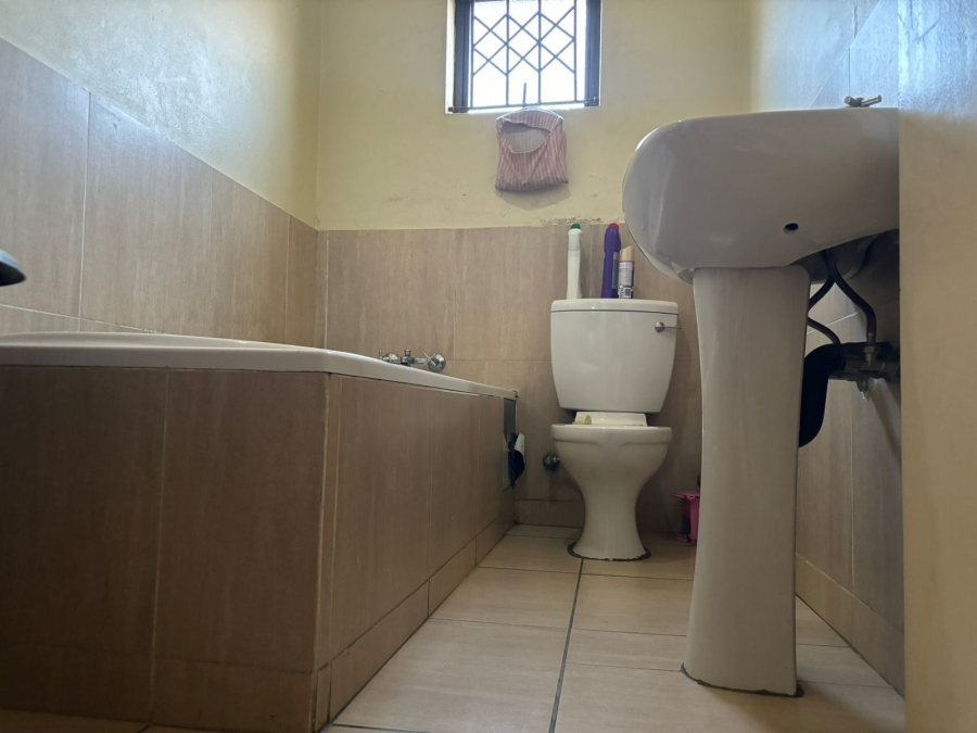 2 Bedroom Property for Sale in Montclair KwaZulu-Natal