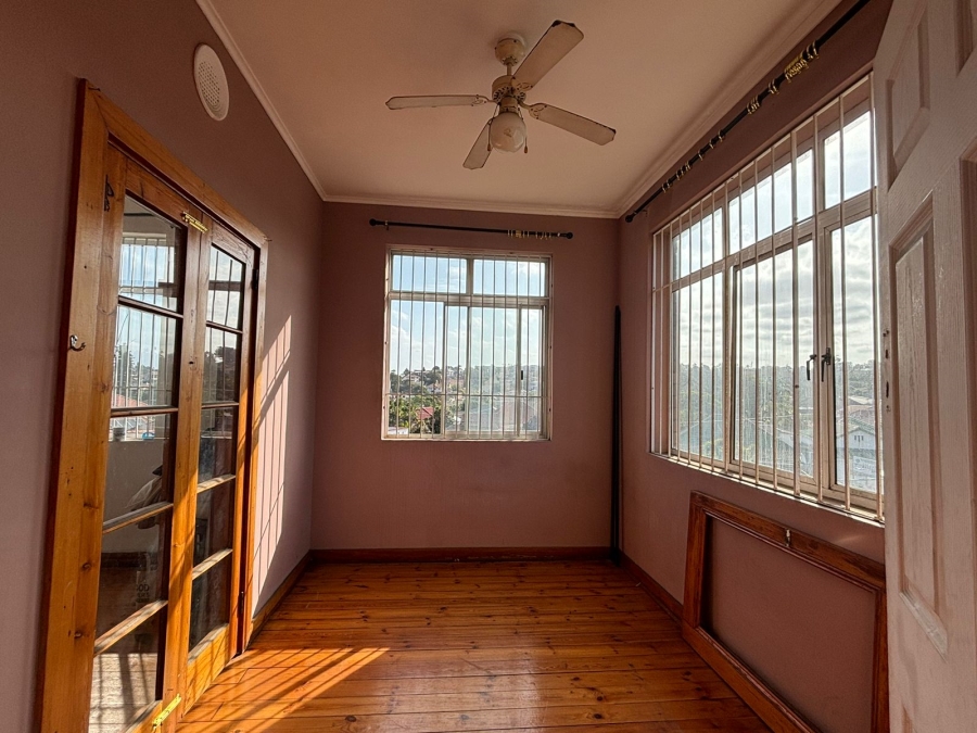 1 Bedroom Property for Sale in Umbilo KwaZulu-Natal