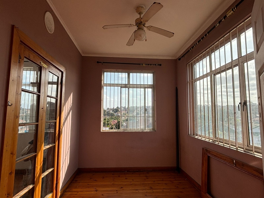 1 Bedroom Property for Sale in Umbilo KwaZulu-Natal