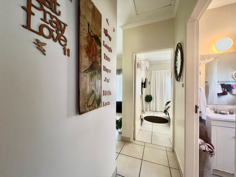 2 Bedroom Property for Sale in Sheffield Beach KwaZulu-Natal