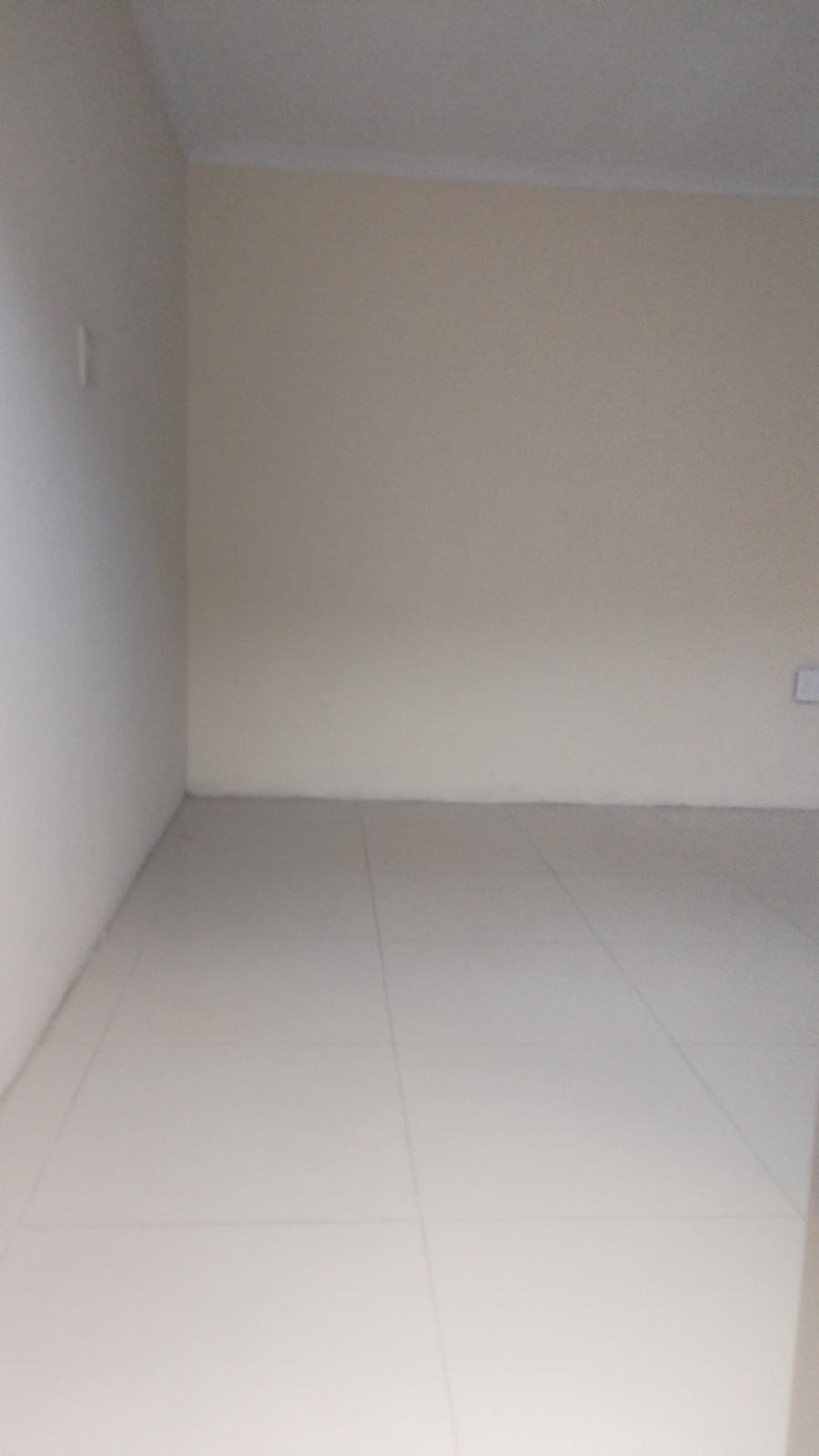 To Let 1 Bedroom Property for Rent in Lamontville KwaZulu-Natal