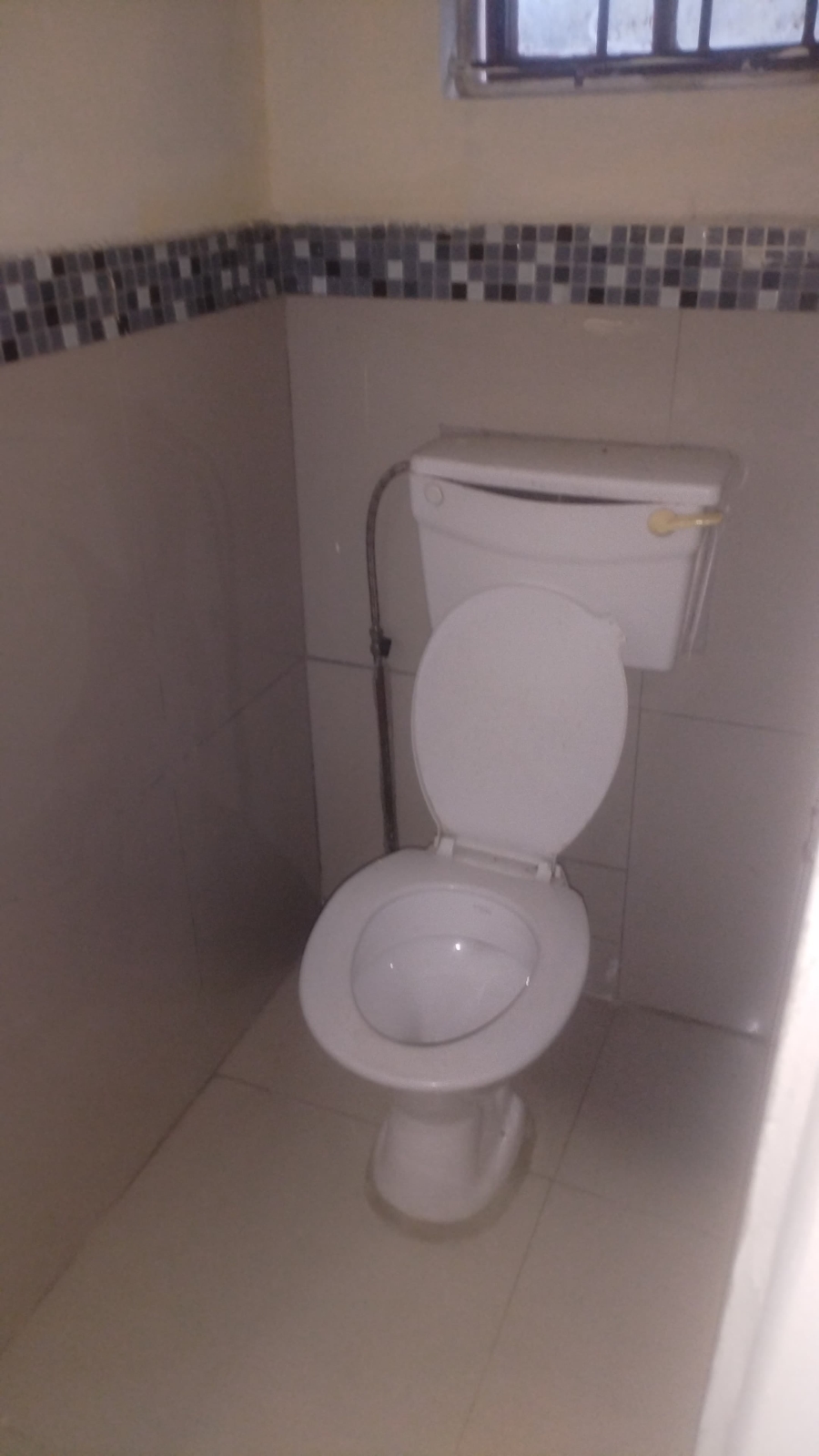 To Let 1 Bedroom Property for Rent in Lamontville KwaZulu-Natal