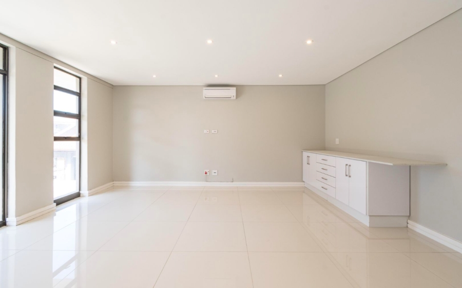 To Let 5 Bedroom Property for Rent in Izinga Estate KwaZulu-Natal