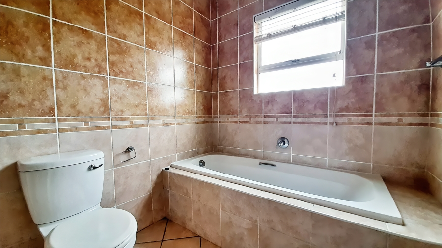 To Let 3 Bedroom Property for Rent in Seaward Estate KwaZulu-Natal