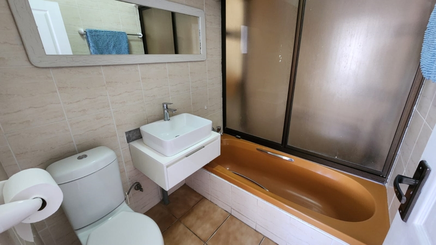 3 Bedroom Property for Sale in Uvongo Beach KwaZulu-Natal