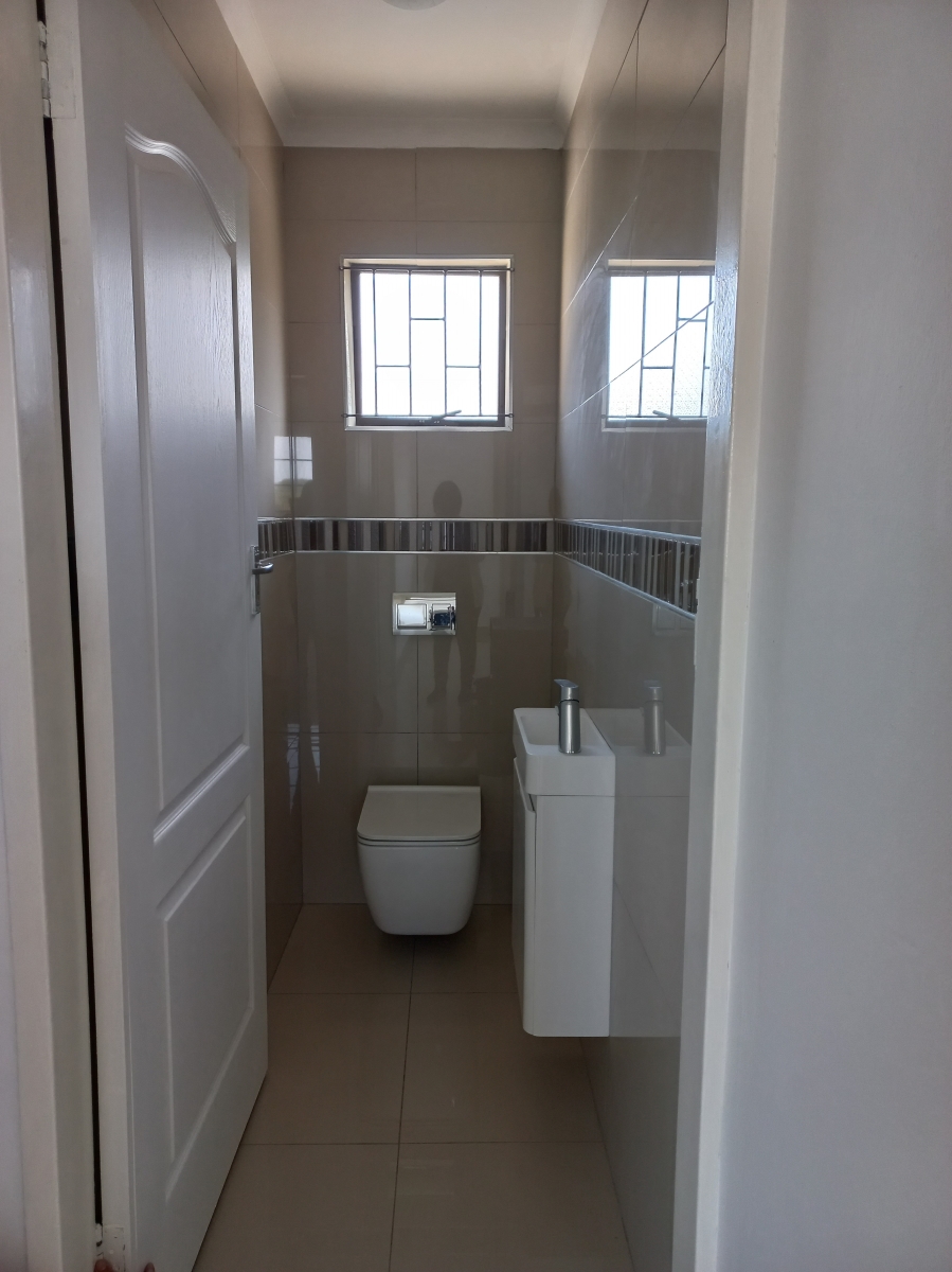 3 Bedroom Property for Sale in Eastbury KwaZulu-Natal