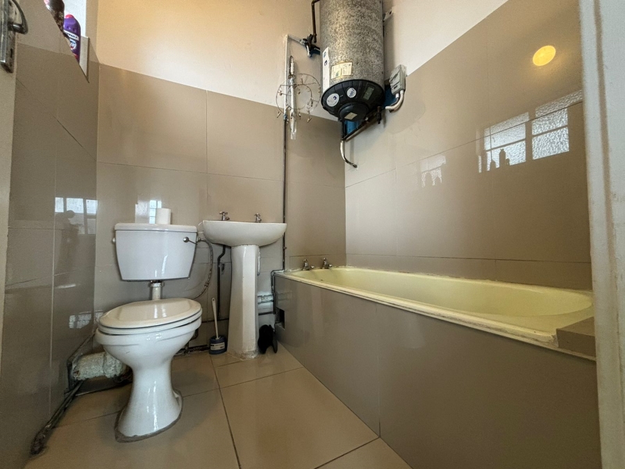 1 Bedroom Property for Sale in Bulwer KwaZulu-Natal