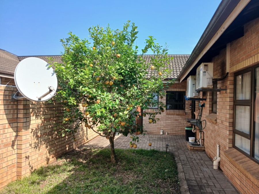 To Let 2 Bedroom Property for Rent in Mtunzini KwaZulu-Natal