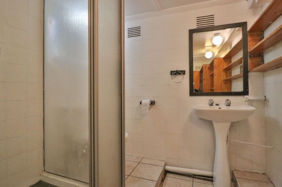 5 Bedroom Property for Sale in Ocean View KwaZulu-Natal
