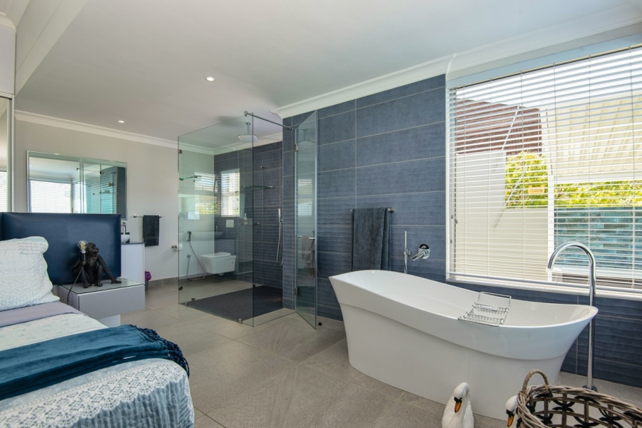5 Bedroom Property for Sale in Ballito Central KwaZulu-Natal