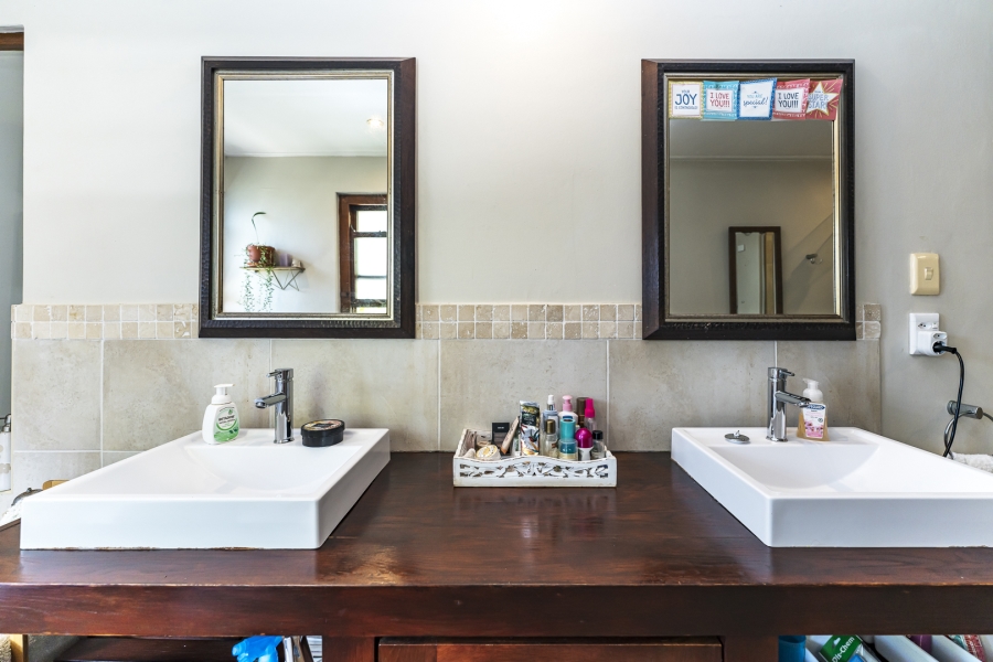 5 Bedroom Property for Sale in Zinkwazi Beach KwaZulu-Natal