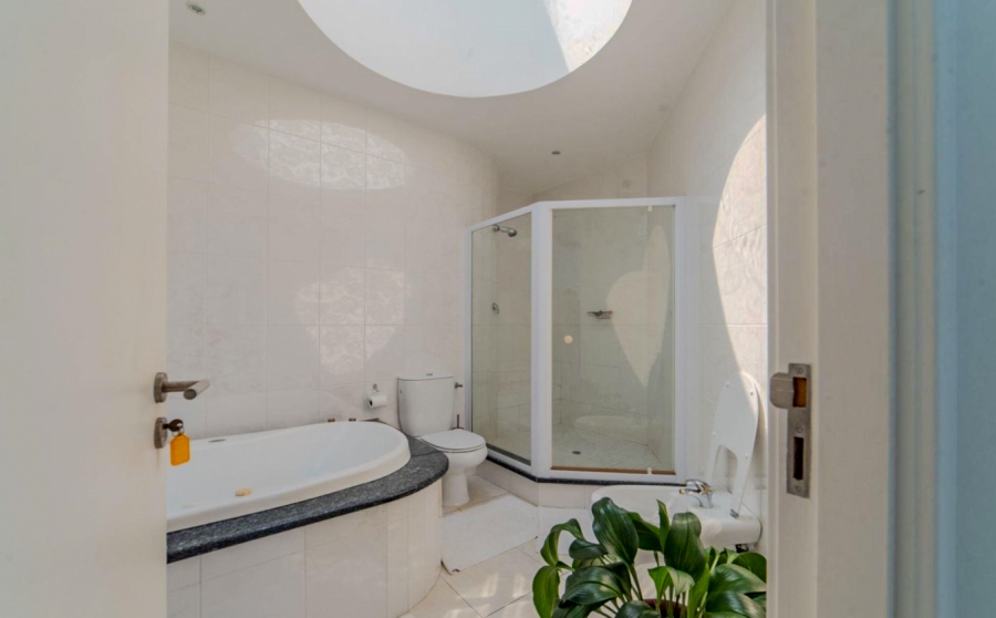 5 Bedroom Property for Sale in Ballito Central KwaZulu-Natal