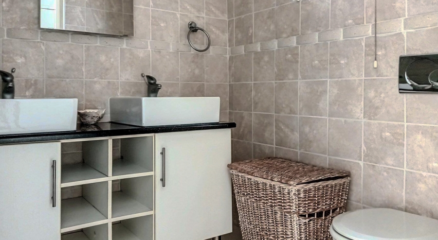 8 Bedroom Property for Sale in Ballito Central KwaZulu-Natal