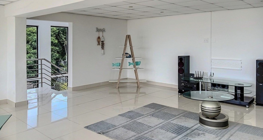 8 Bedroom Property for Sale in Ballito Central KwaZulu-Natal