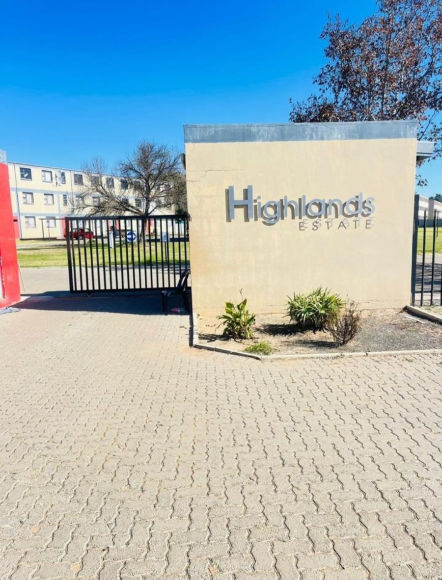 2 Bedroom Property for Sale in Madadeni J KwaZulu-Natal