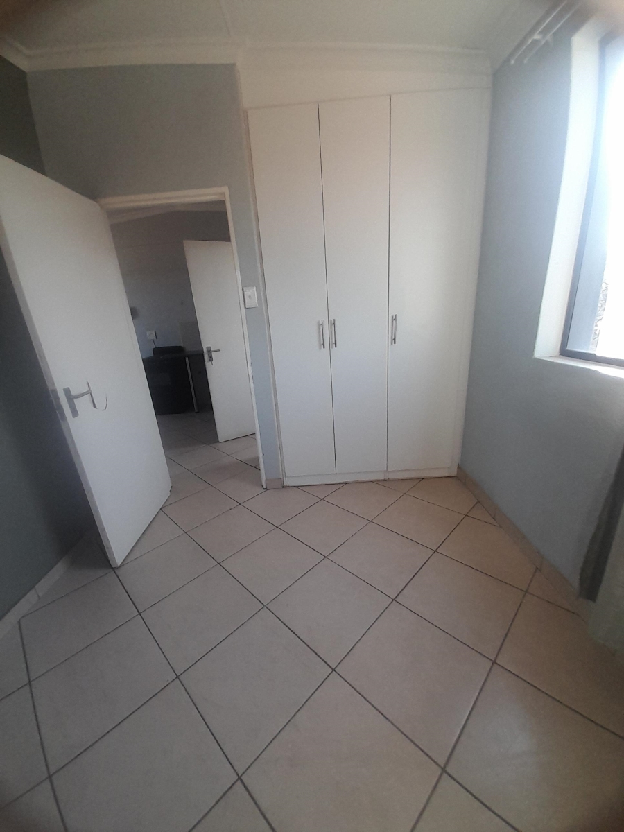 2 Bedroom Property for Sale in Madadeni J KwaZulu-Natal